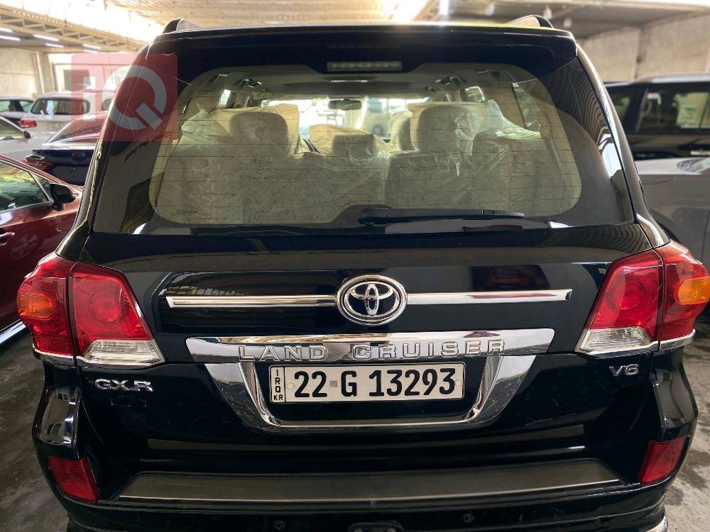 تويوتا لاندكروزر